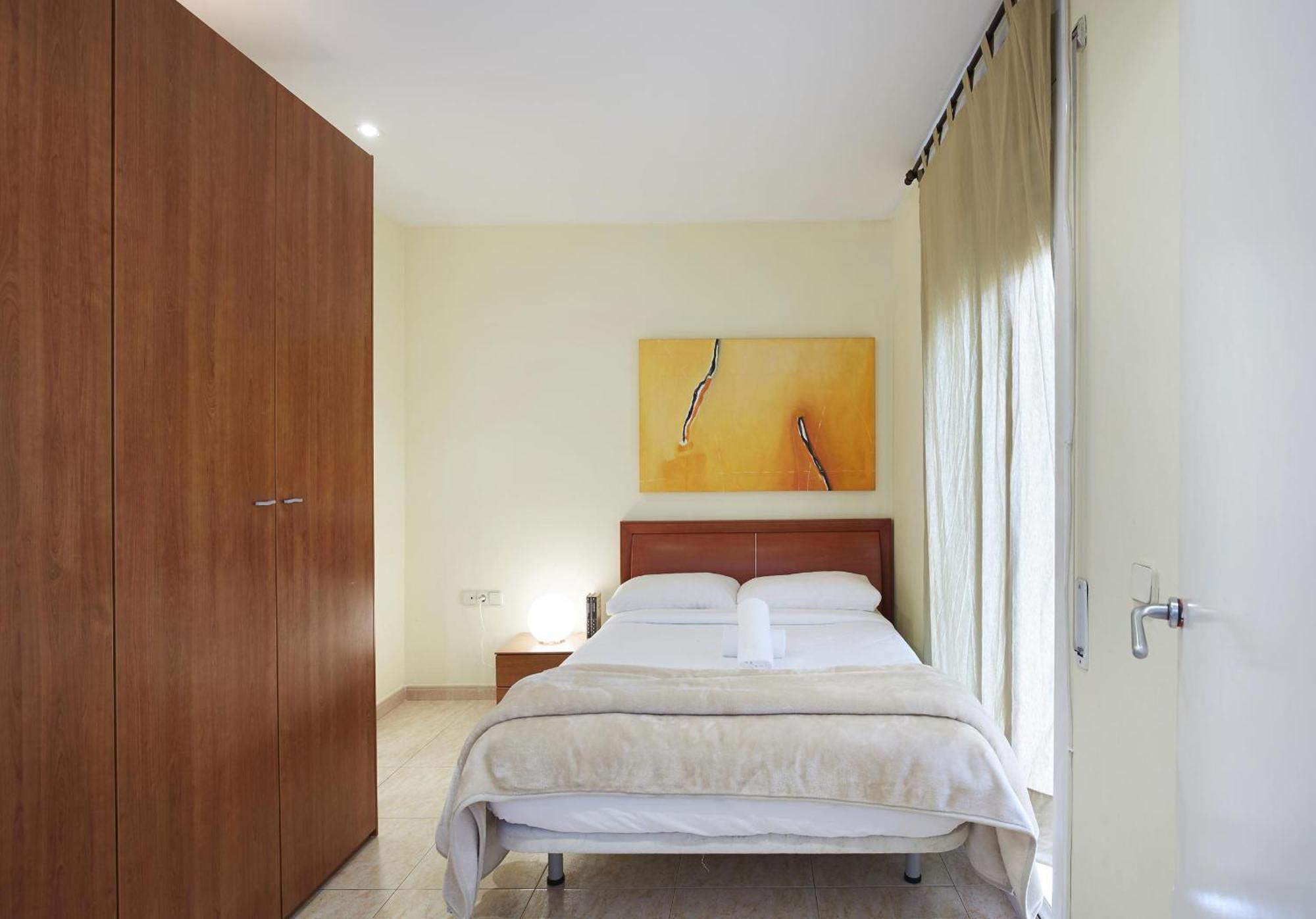 Apartamentos Calvet Barcelona Luaran gambar