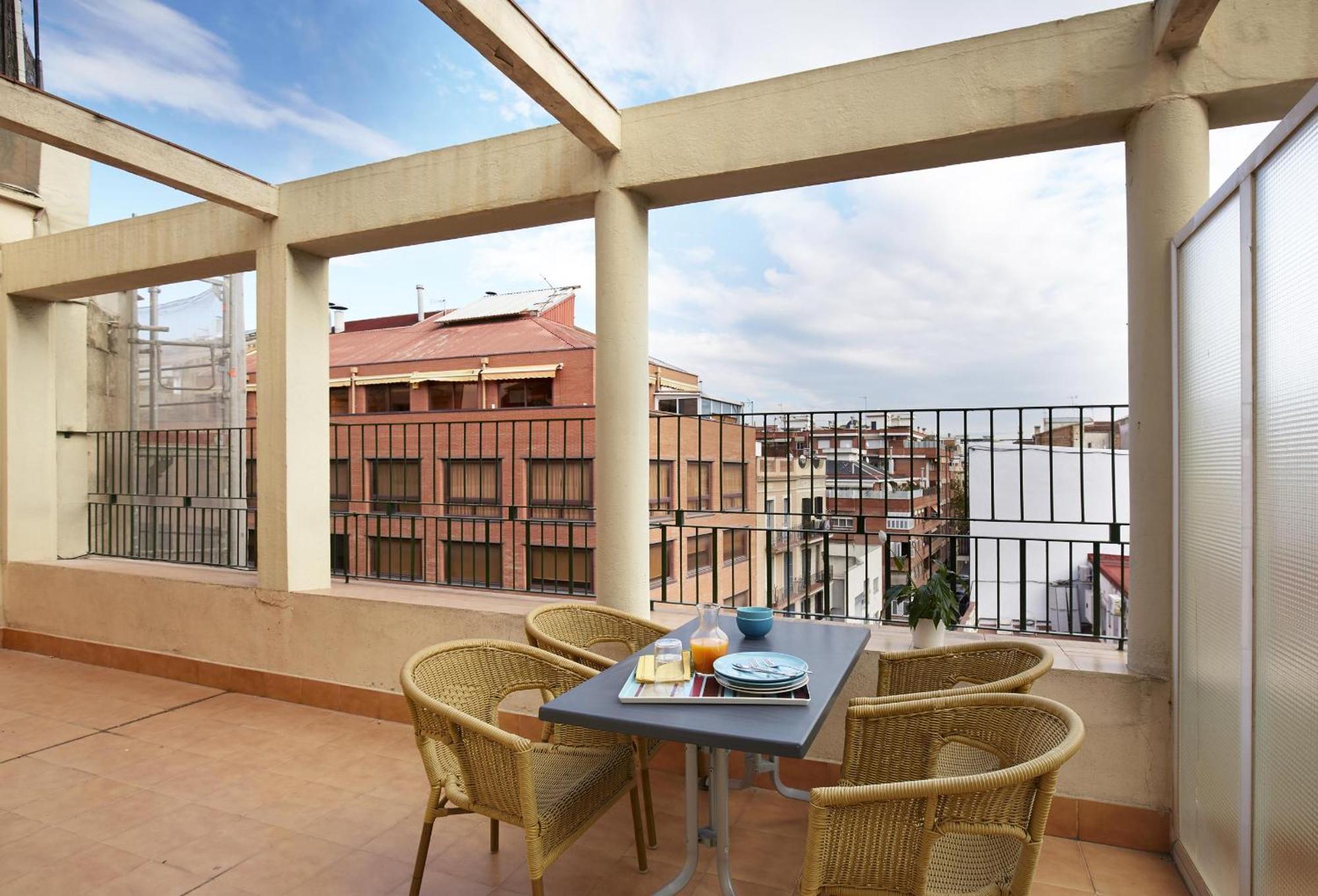 Apartamentos Calvet Barcelona Luaran gambar