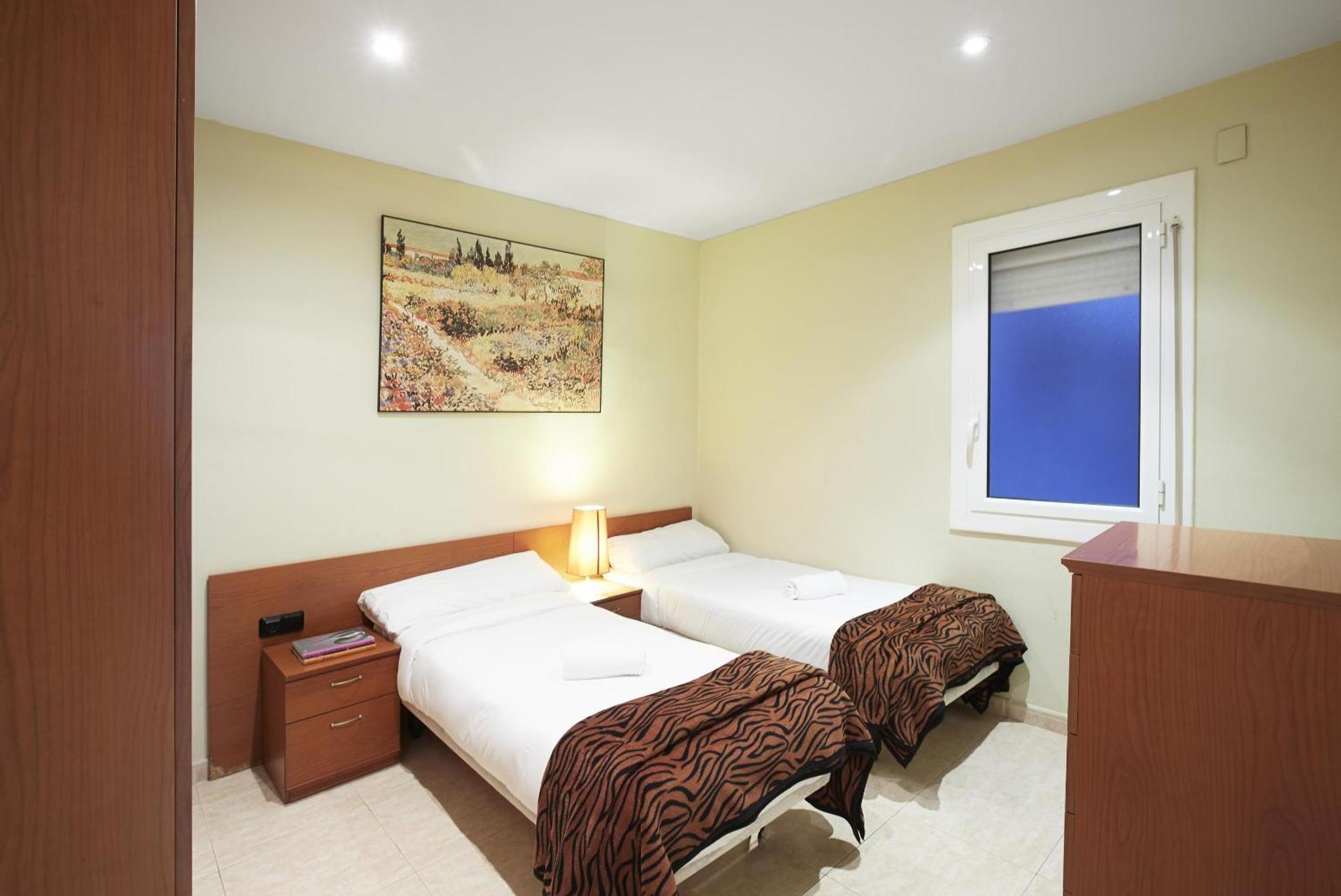 Apartamentos Calvet Barcelona Luaran gambar