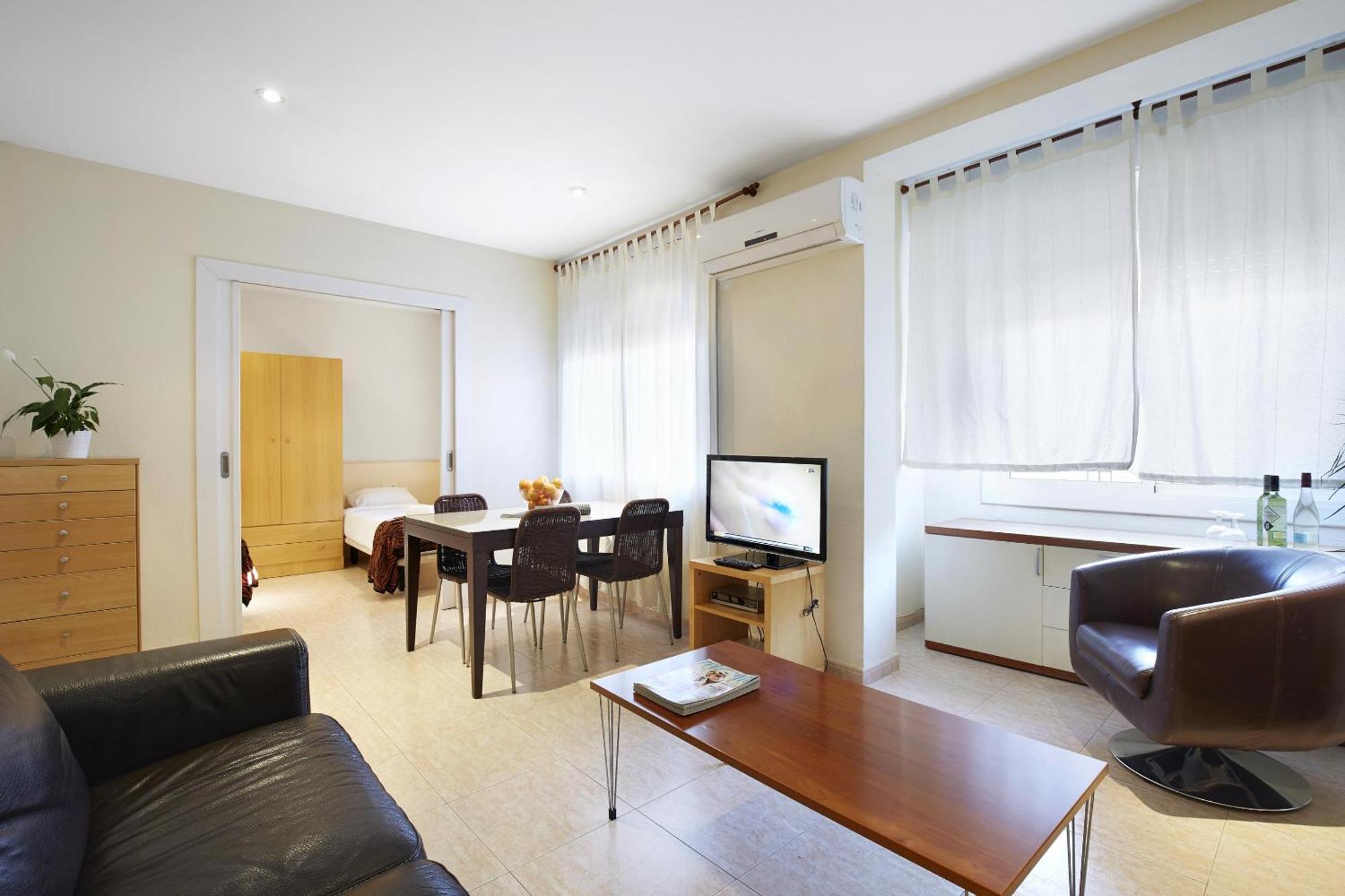 Apartamentos Calvet Barcelona Luaran gambar